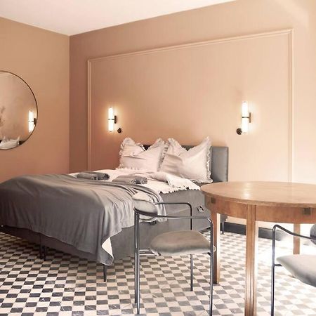 Elegant Apartment In The City Center Breslavia Esterno foto