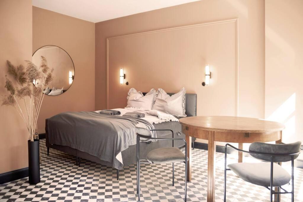 Elegant Apartment In The City Center Breslavia Esterno foto