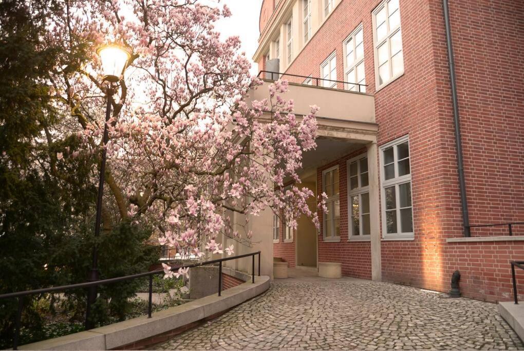 Elegant Apartment In The City Center Breslavia Esterno foto